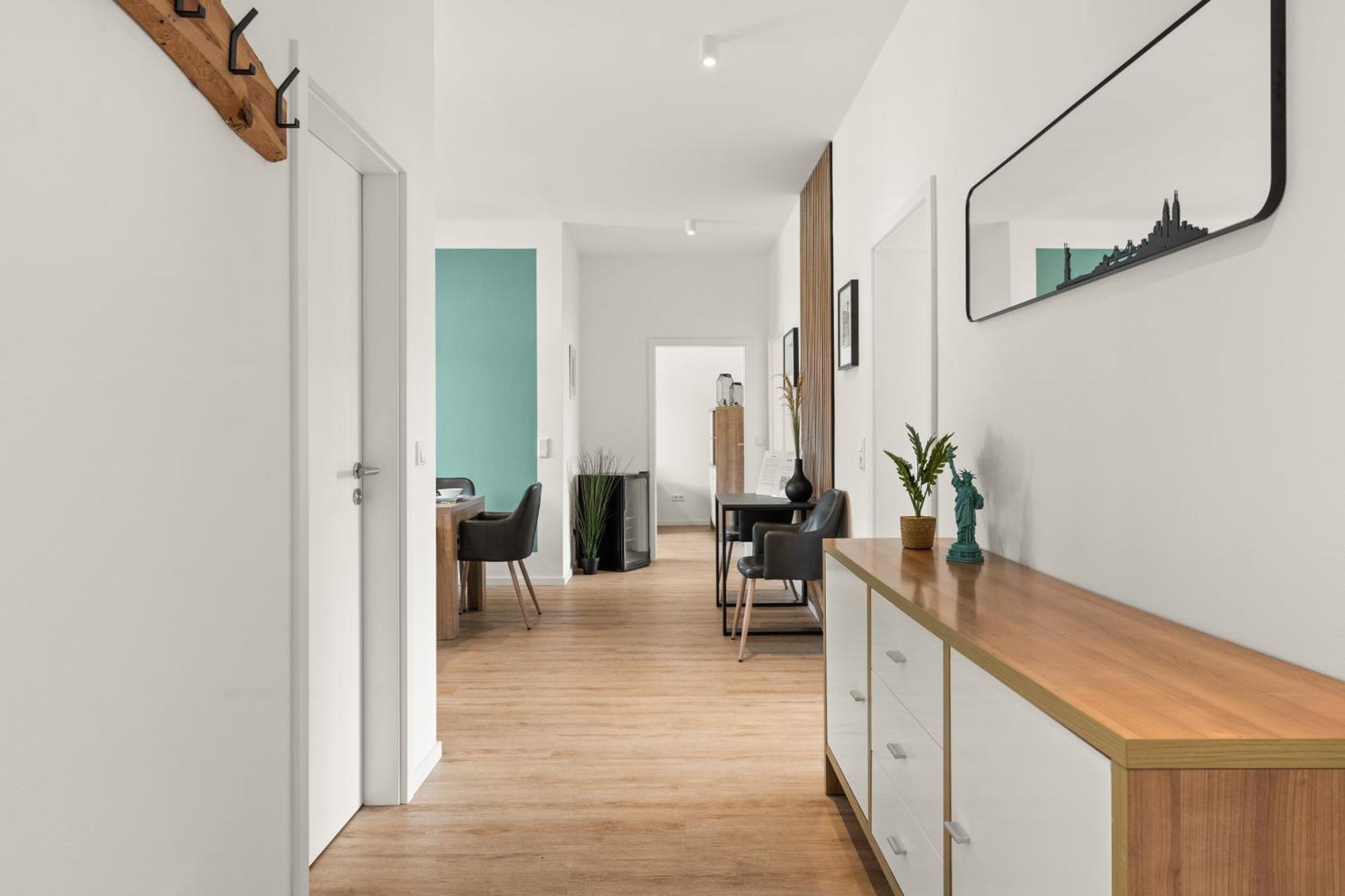 Homely-Apartment Manhattanart, Zentral, Parkplatz, Billard,Ps4, Dart, Balkon บีเลอเฟล์ด ภายนอก รูปภาพ
